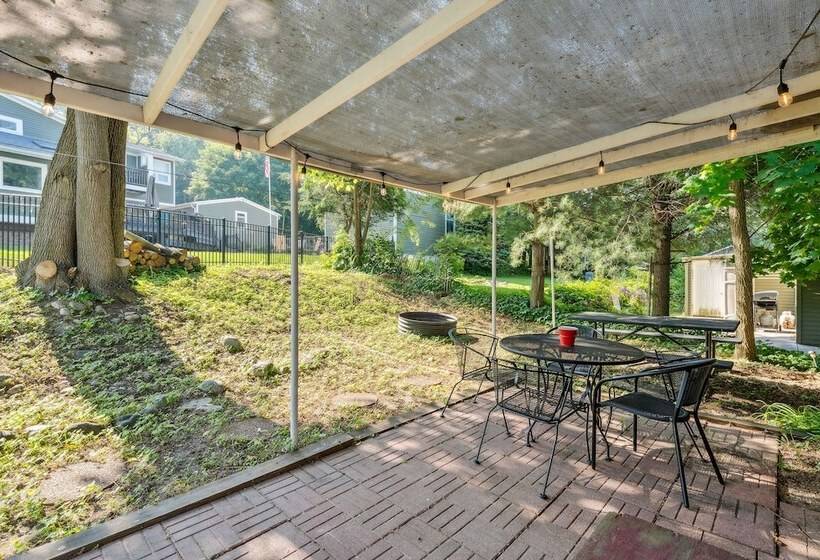 Delavan Retreat W/ Patio On Turtle Lake!