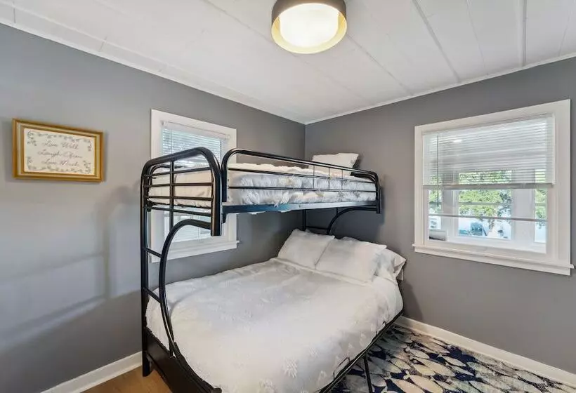 Delavan Retreat W/ Patio On Turtle Lake!