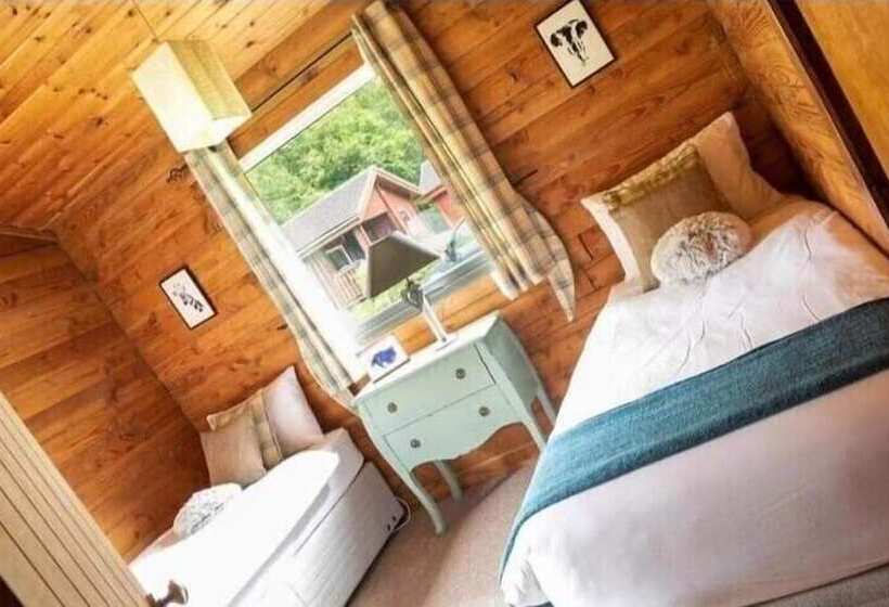 בית מלון כפרי Grouse Lodge