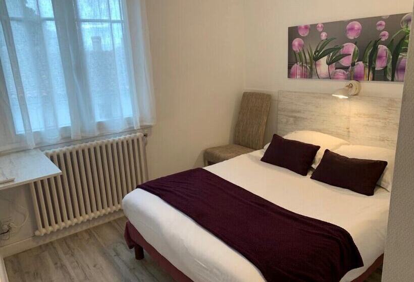 Отель Hôtel Le Smile