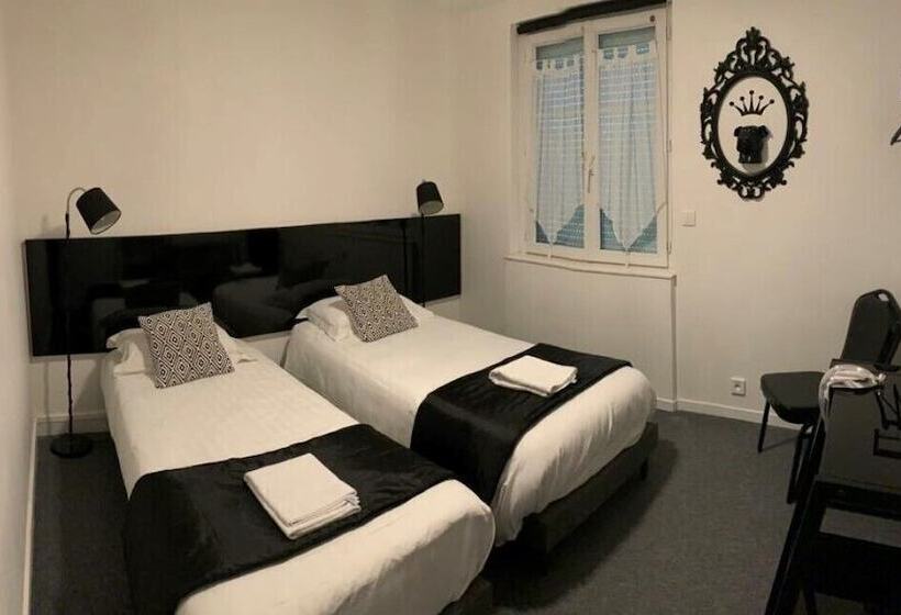 Отель Hôtel Le Smile