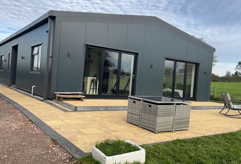 فندق ريفى Beautiful 3 Bed Barn In Uttoxeter
