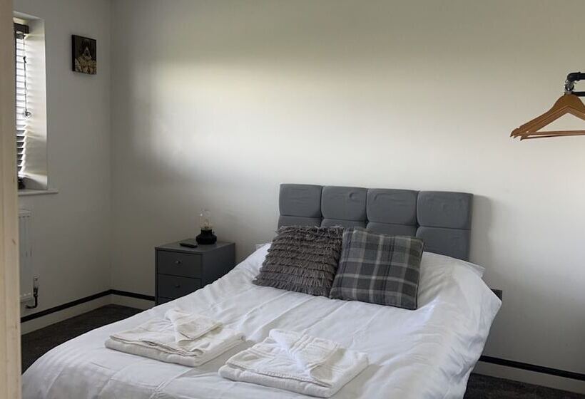 فندق ريفى Beautiful 3 Bed Barn In Uttoxeter