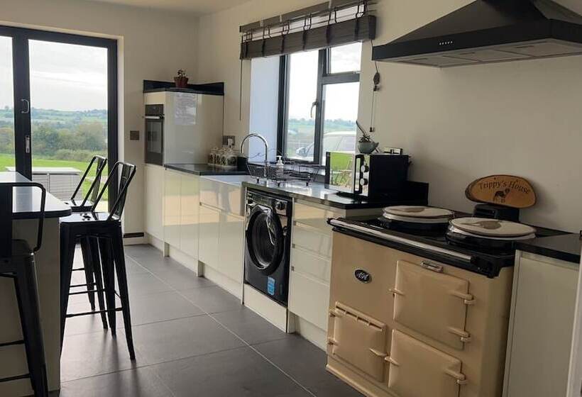 فندق ريفى Beautiful 3 Bed Barn In Uttoxeter