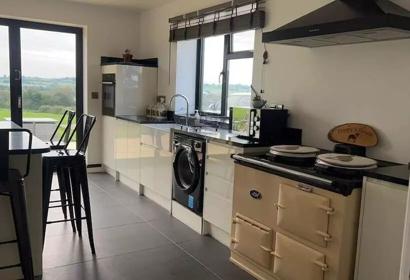 Maaseutuhotelli Beautiful 3 Bed Barn In Uttoxeter