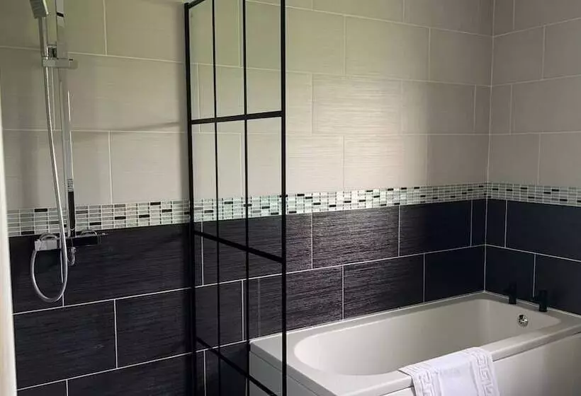 Maaseutuhotelli Beautiful 3 Bed Barn In Uttoxeter