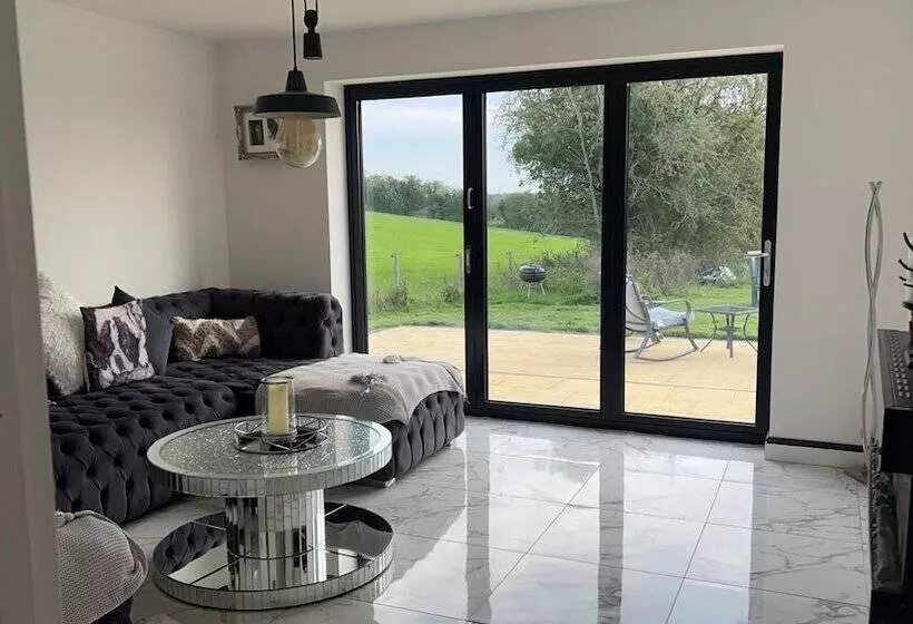 Maaseutuhotelli Beautiful 3 Bed Barn In Uttoxeter