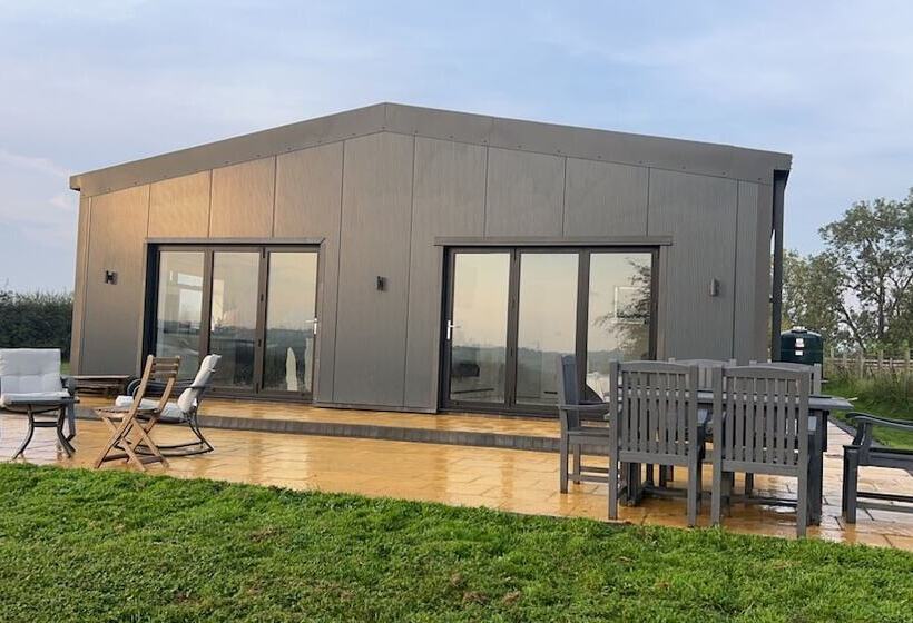 فندق ريفى Beautiful 3 Bed Barn In Uttoxeter