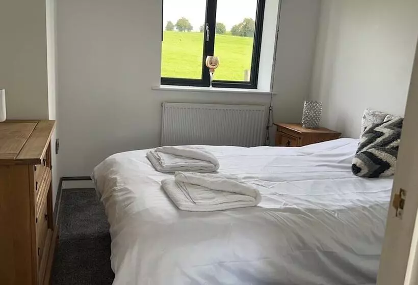 Maaseutuhotelli Beautiful 3 Bed Barn In Uttoxeter