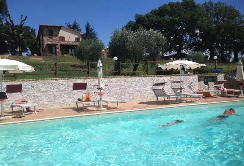 田舎風ホテル Poggio La Buca   Agriturismo