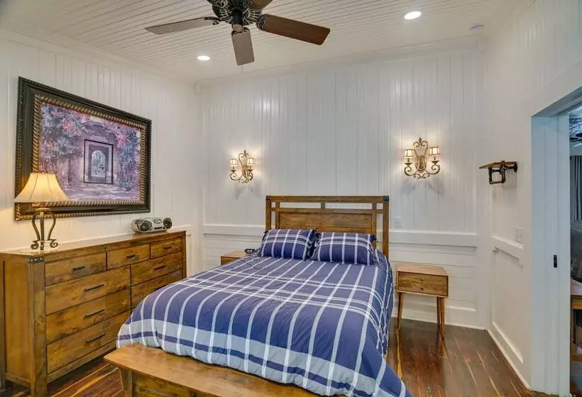 Lewisburg Home W/ City Park Views: Near Downtown!