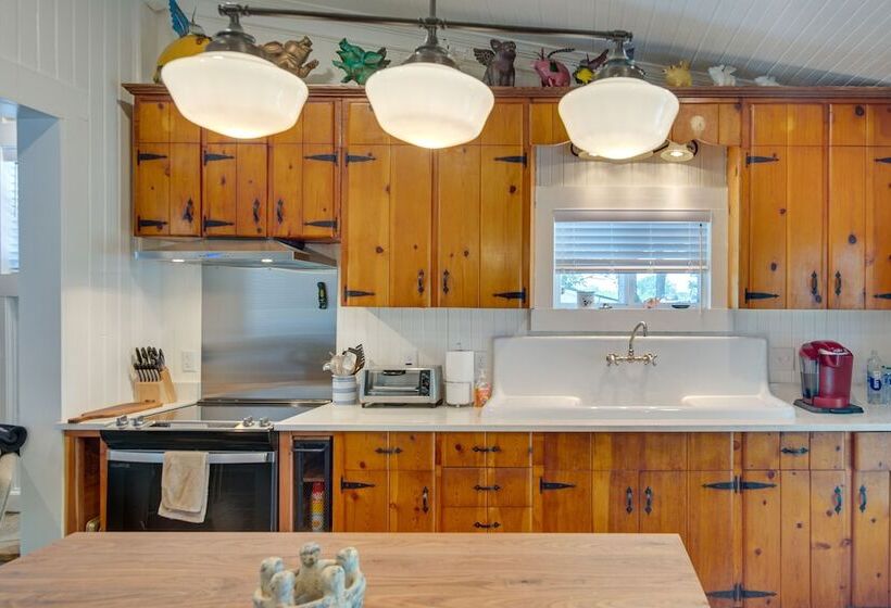 Lewisburg Home W/ City Park Views: Near Downtown!