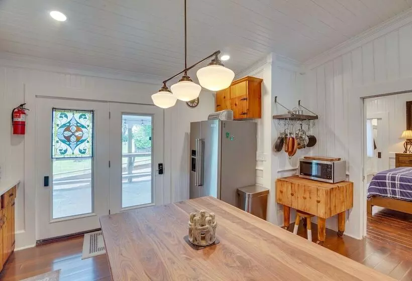 Lewisburg Home W/ City Park Views: Near Downtown!