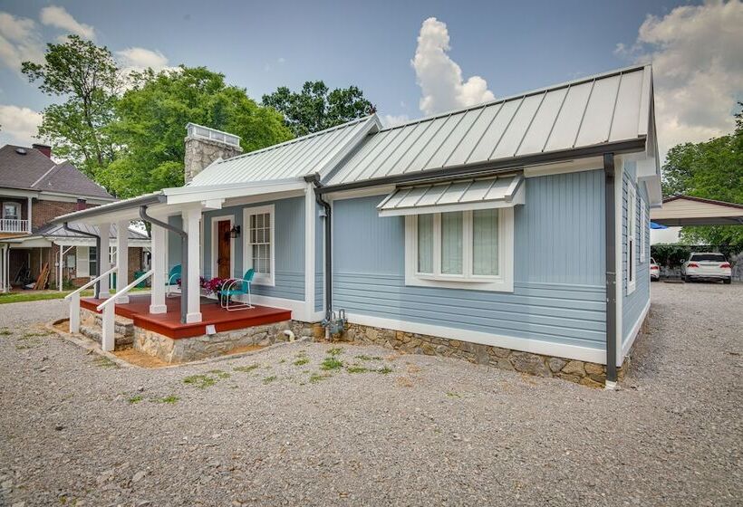 Lewisburg Home W/ City Park Views: Near Downtown!