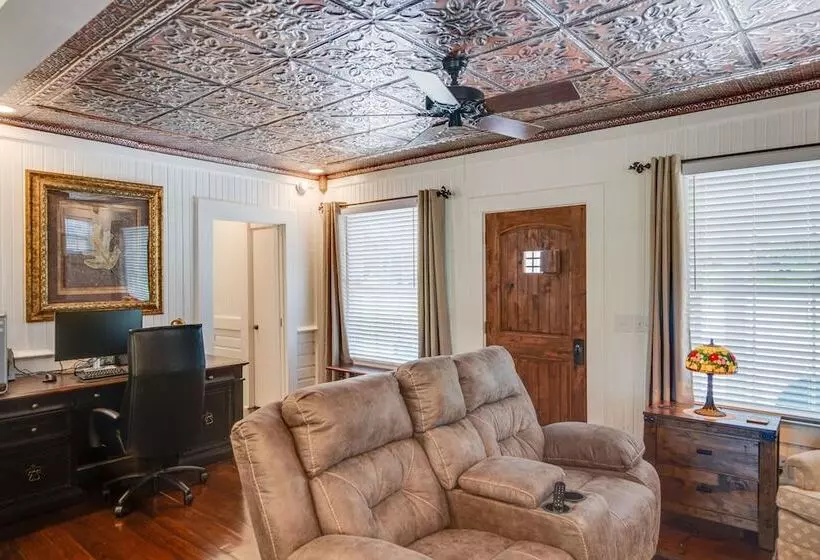 Lewisburg Home W/ City Park Views: Near Downtown!