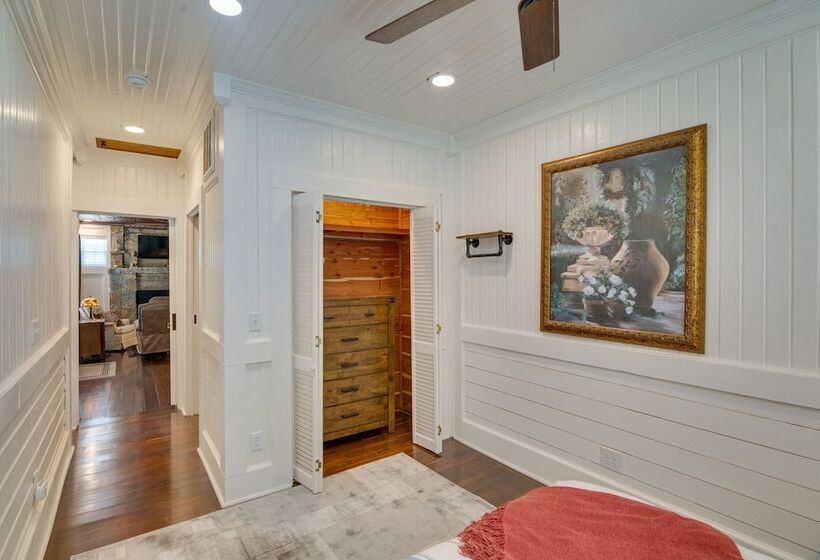 Lewisburg Home W/ City Park Views: Near Downtown!