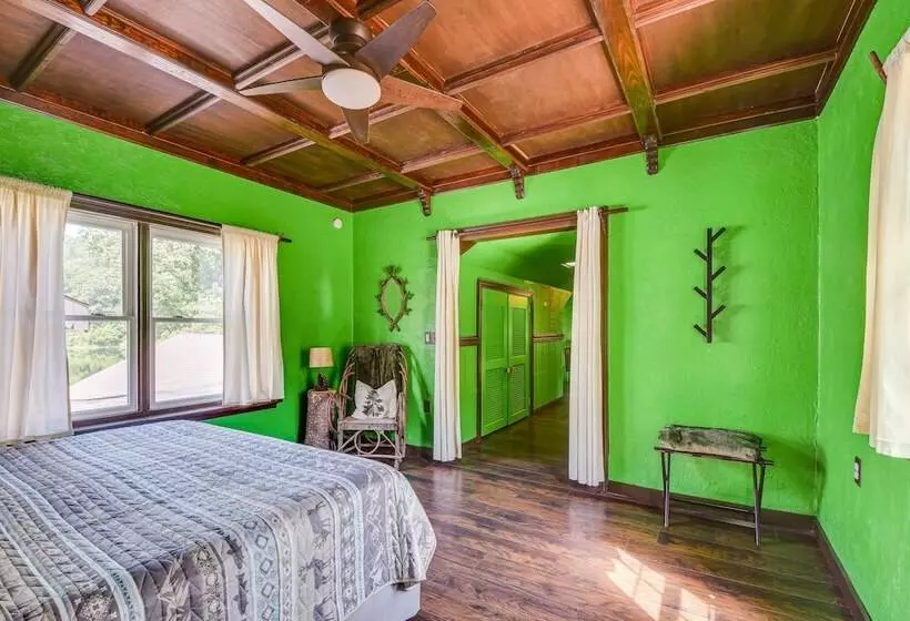 Missouri Castle W/ Private Lake, Pool & 100 Acres!