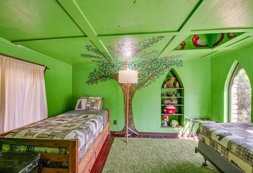 Missouri Castle W/ Private Lake, Pool & 100 Acres!