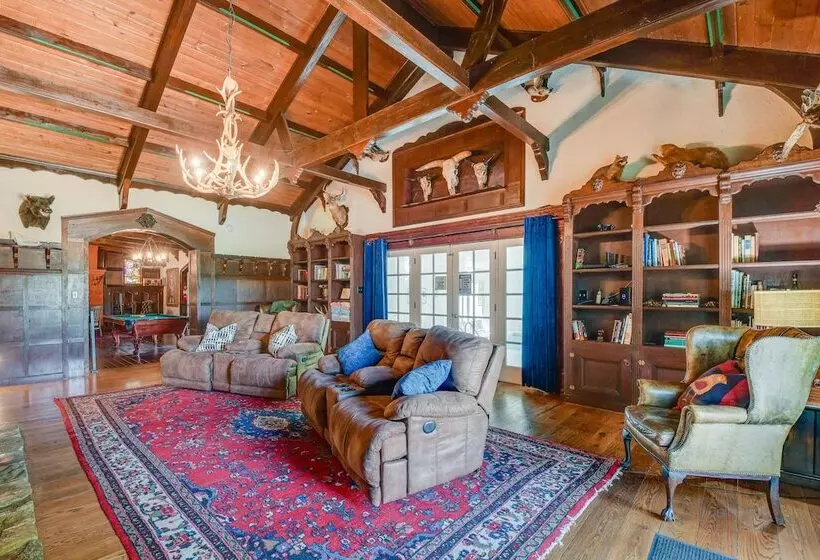 Missouri Castle W/ Private Lake, Pool & 100 Acres!