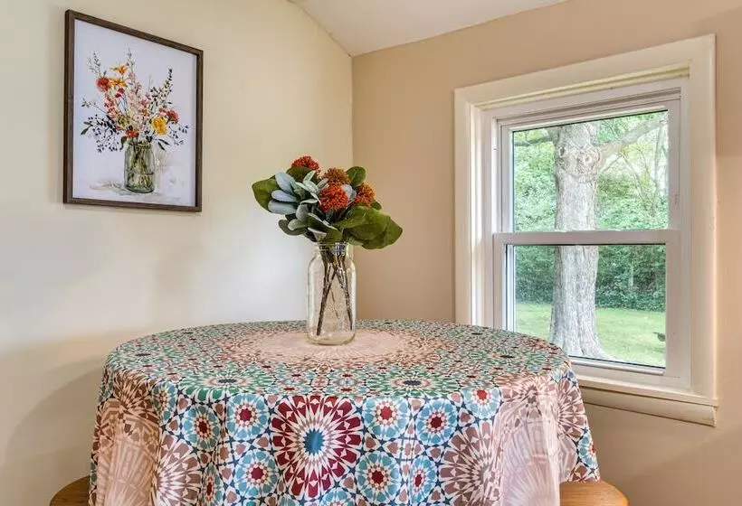 Peaceful Franklin Cottage ~ 1 Mi To Downtown!