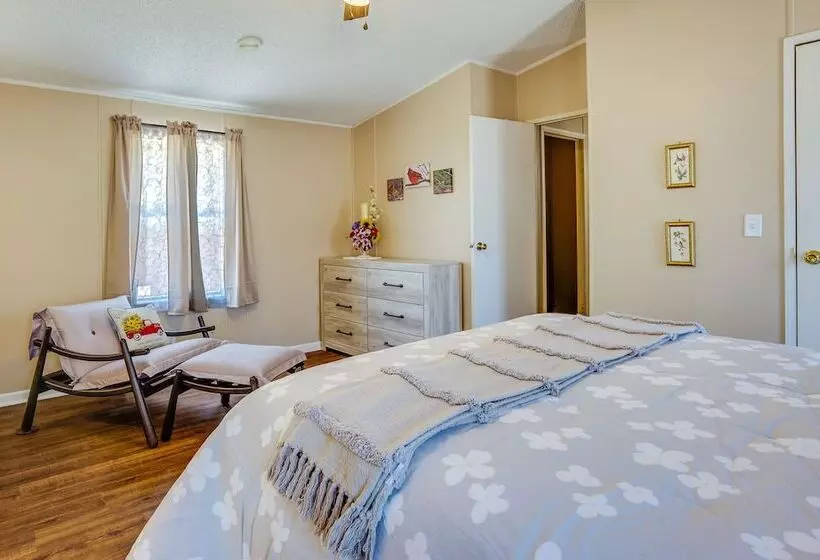 Secluded Rural Home In Normangee!