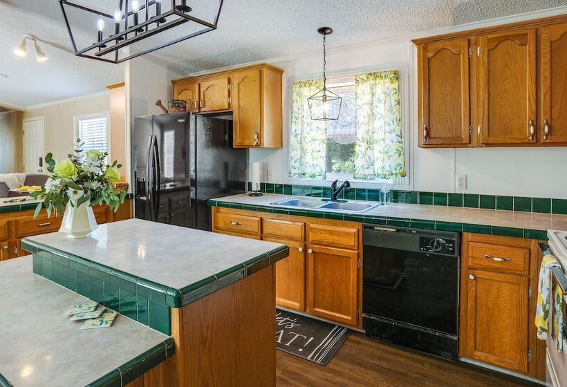 Secluded Rural Home In Normangee!