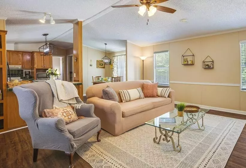 Secluded Rural Home In Normangee!