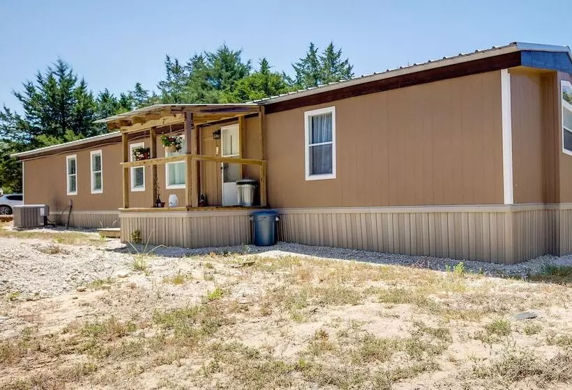 Secluded Rural Home In Normangee!