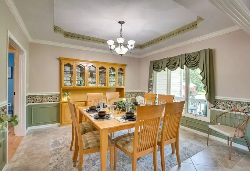 Country Living W/ Spacious Yard: Sibley Home!