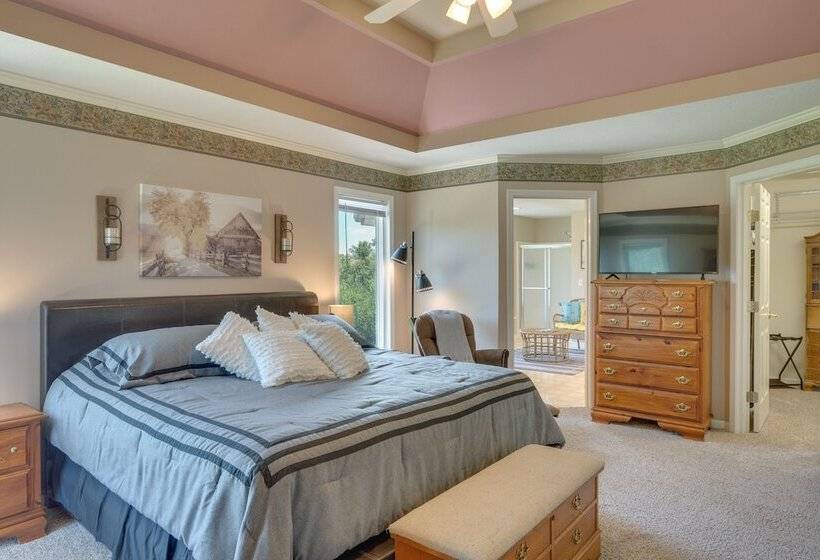 Country Living W/ Spacious Yard: Sibley Home!