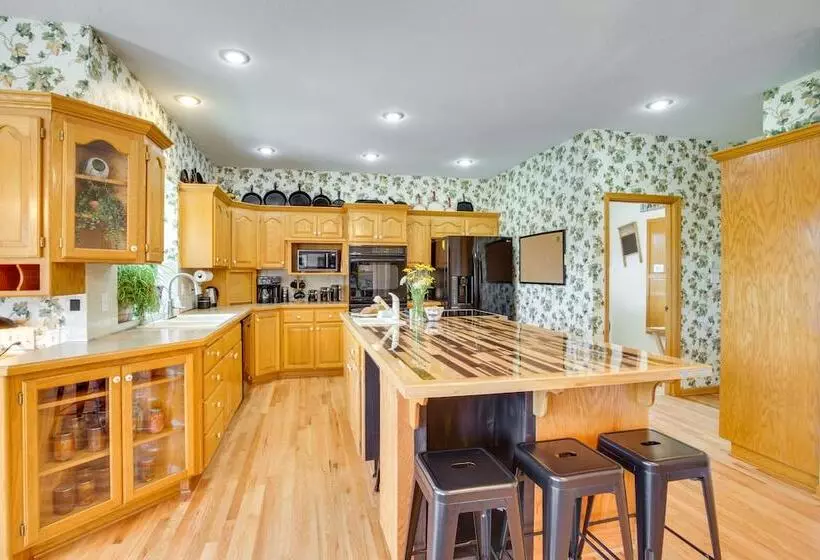 Country Living W/ Spacious Yard: Sibley Home!