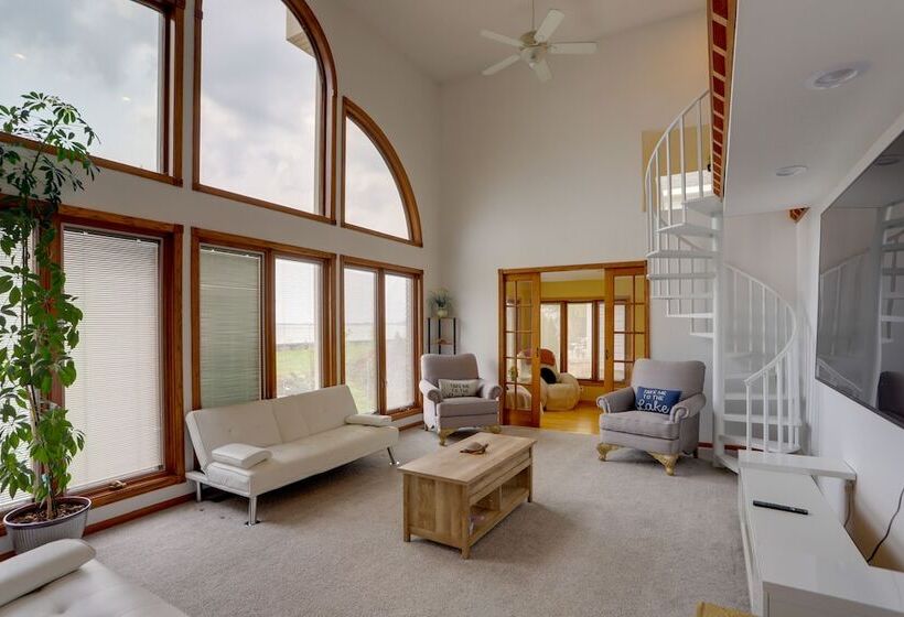 Waterfront Luna Pier Home 14 Mi To Downtown Toledo