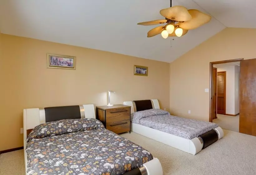 Waterfront Luna Pier Home 14 Mi To Downtown Toledo