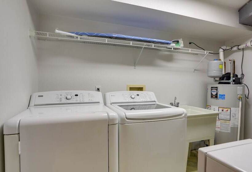 Waterfront Luna Pier Home 14 Mi To Downtown Toledo