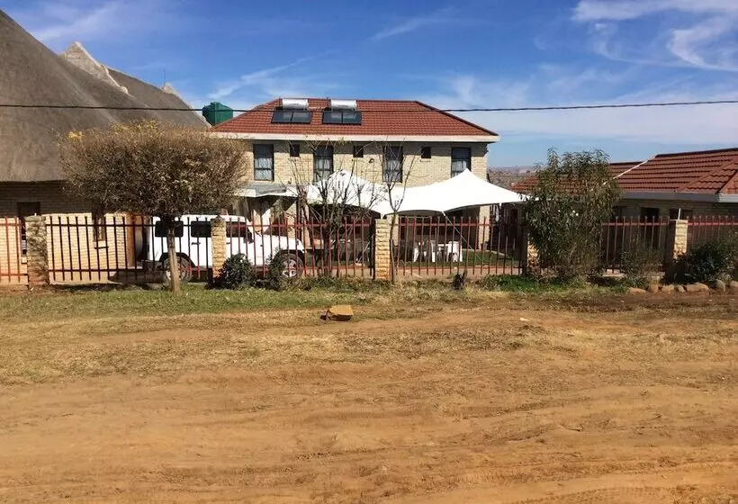 هاستل Motlejoa Guest House
