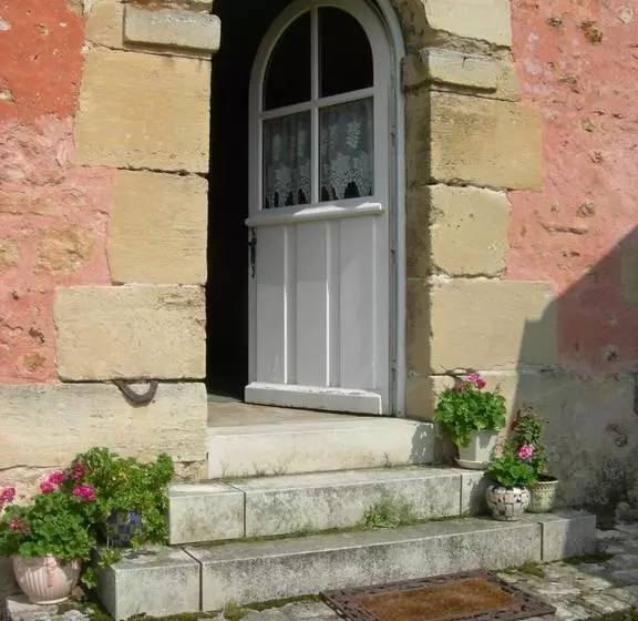 تختخواب و صبحانه La Ferme Rose