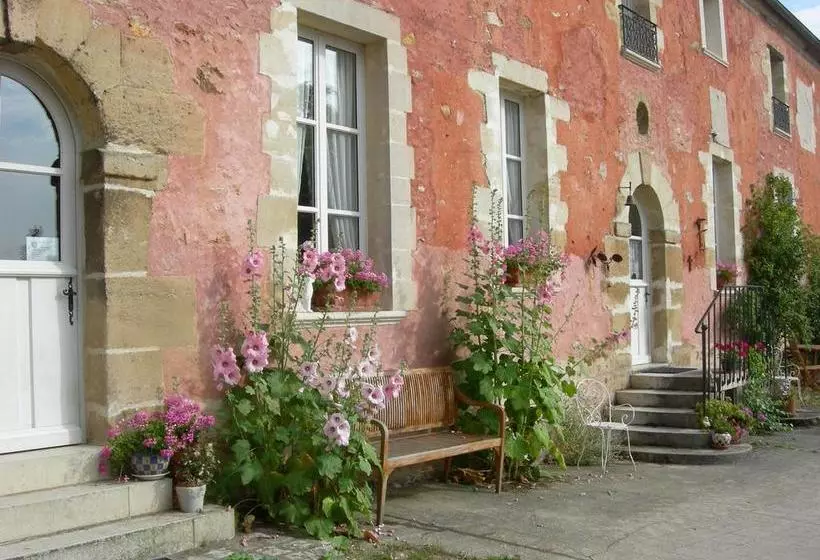 تختخواب و صبحانه La Ferme Rose