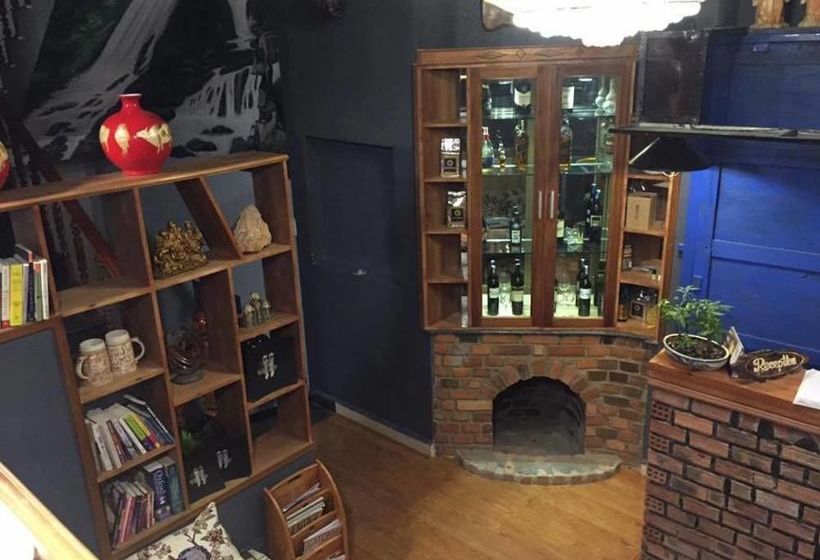 Da Lach Foodie Hostel