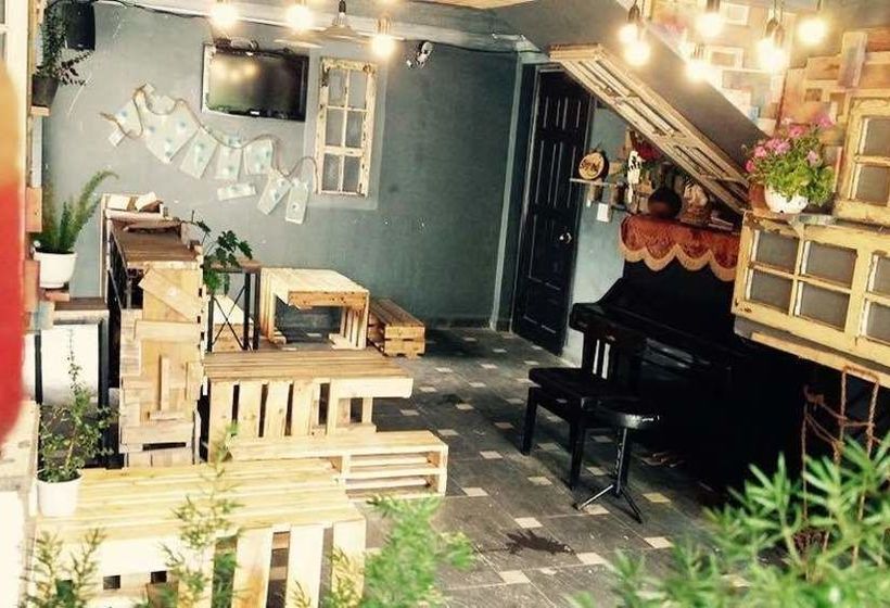 Da Lach Foodie Hostel