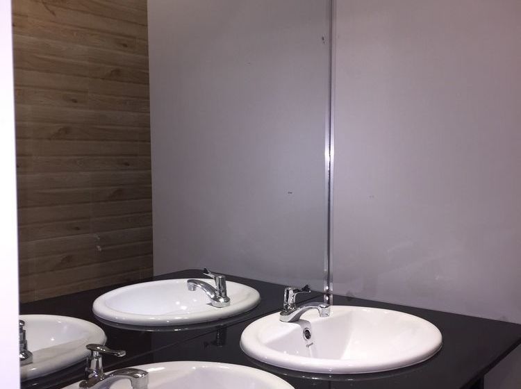 Da Lach Foodie Hostel