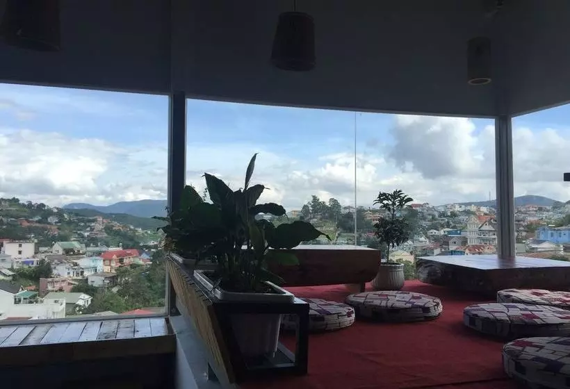 Da Lach Foodie Hostel