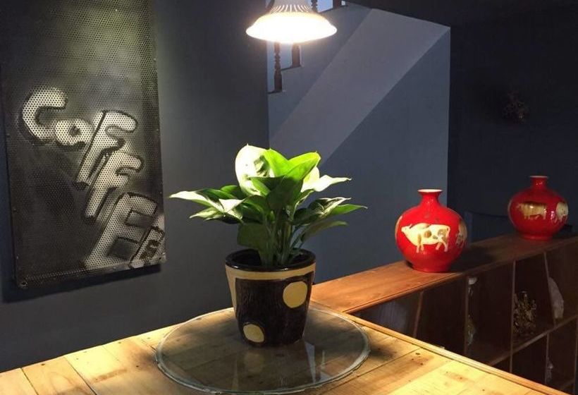 Da Lach Foodie Hostel