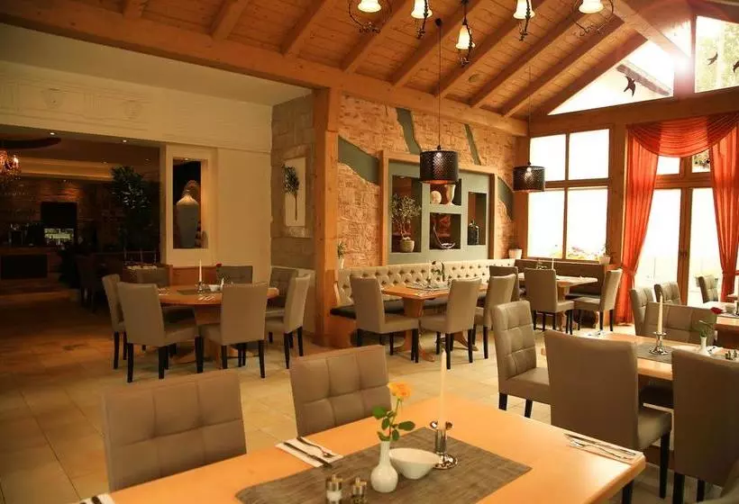 ホテル -restaurant Föhren-hof