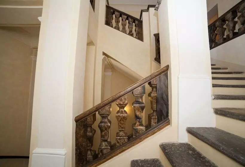 簡易ホテル Palazzo Gentili