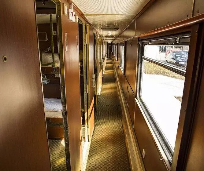 簡易ホテル Train Lodge Amsterdam