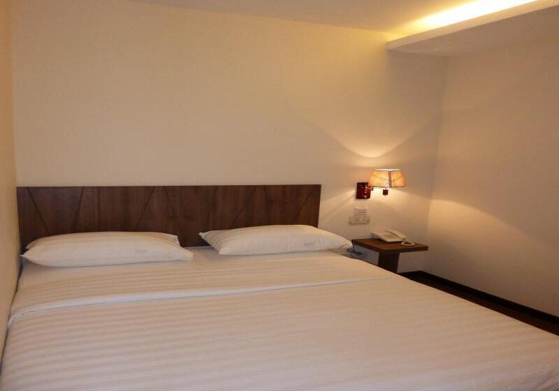 9 Square Hotel   Bangi