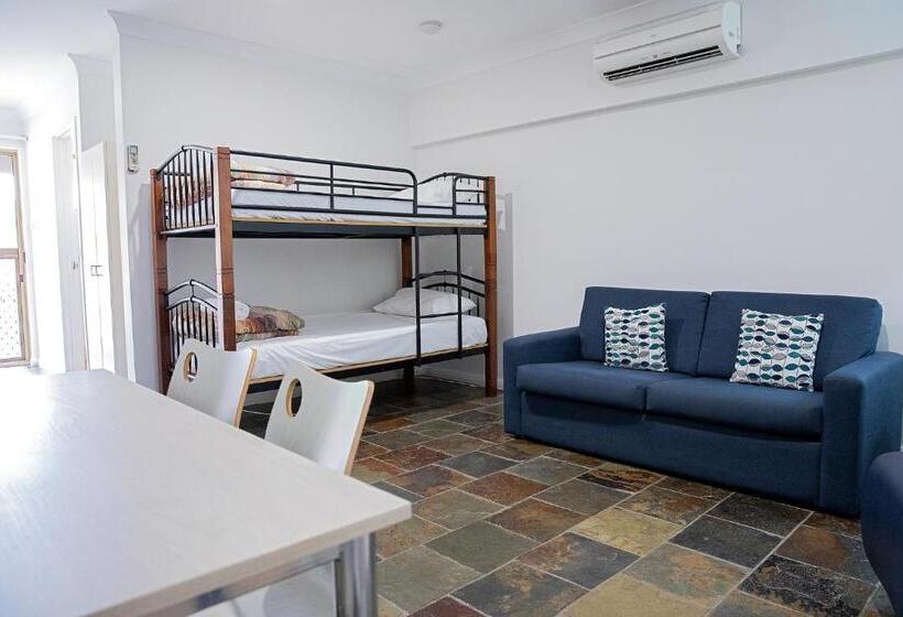 בית מלון כפרי Busselton Villas And Glamping Village