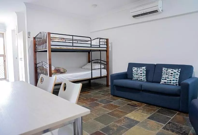 Hotelli Busselton Villas And Glamping Village