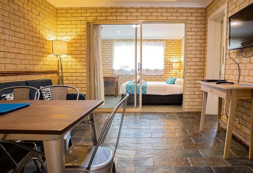 בית מלון כפרי Busselton Villas And Glamping Village