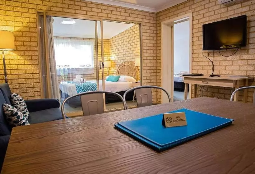 Hotelli Busselton Villas And Glamping Village